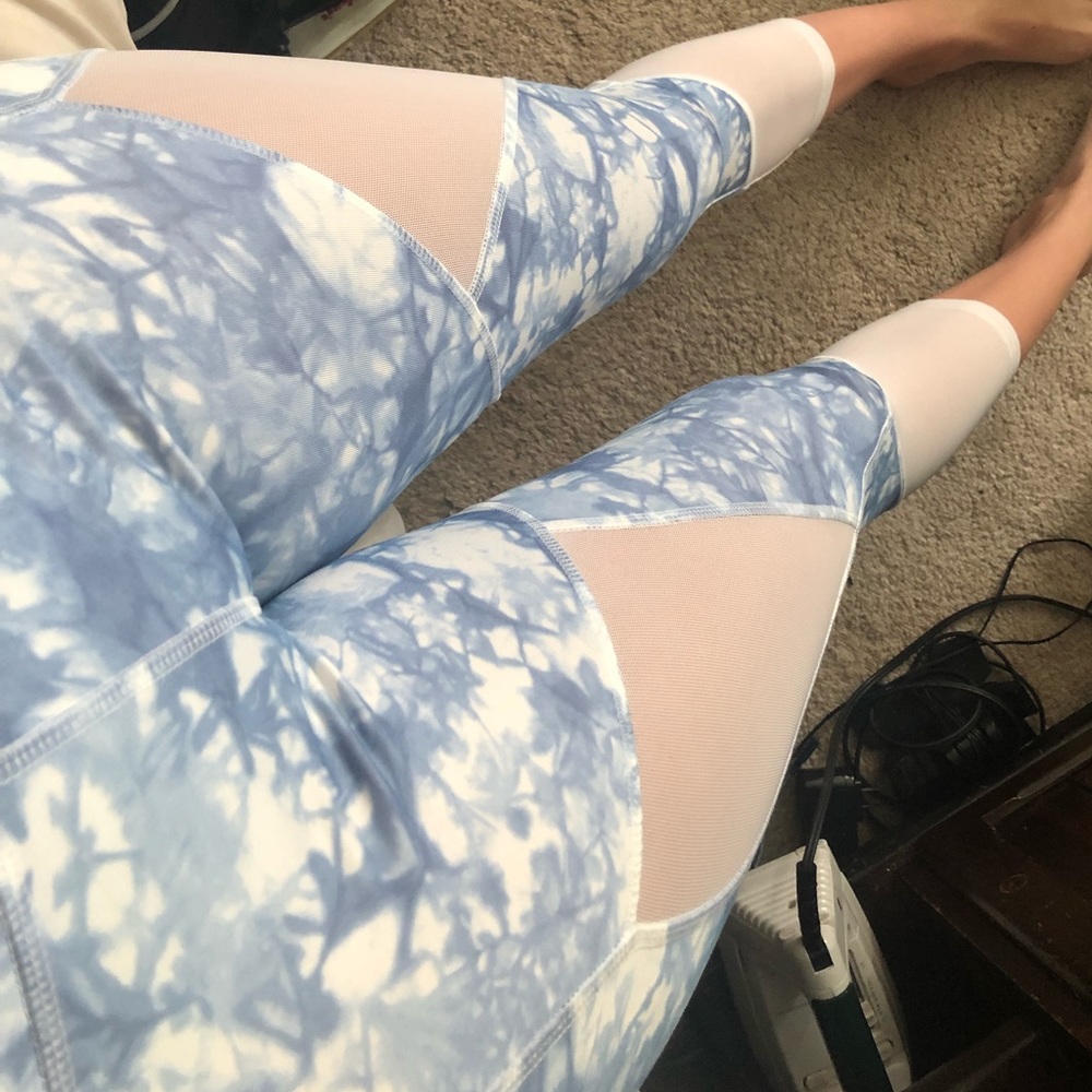Blue and white leggings